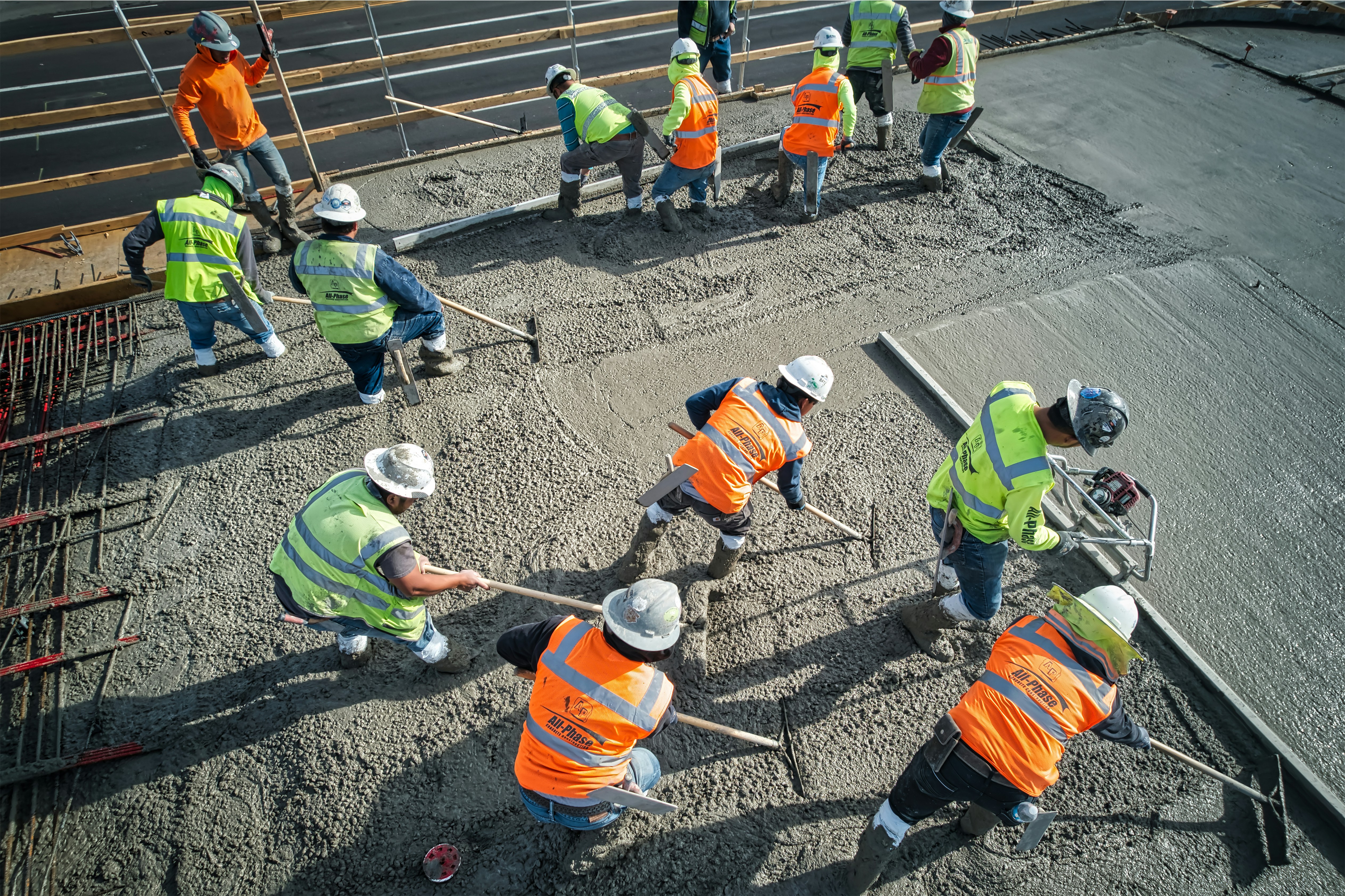 Werkbroeken op de bouwplaats: bescherming en comfort